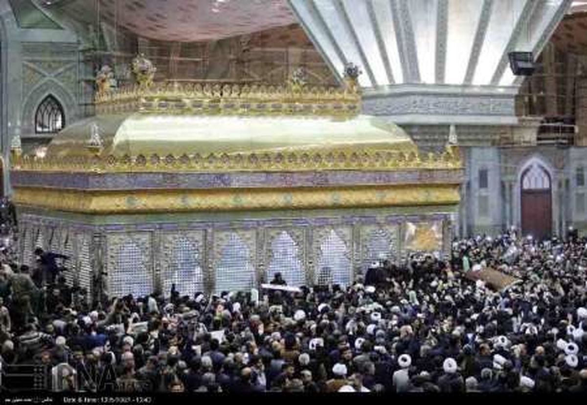پایان مراسم تدفین آیت الله هاشمی با قرائت زیارت عاشورا