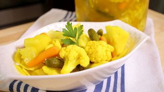 مقابله با کرونا با خوردن ترشی + جزئیات