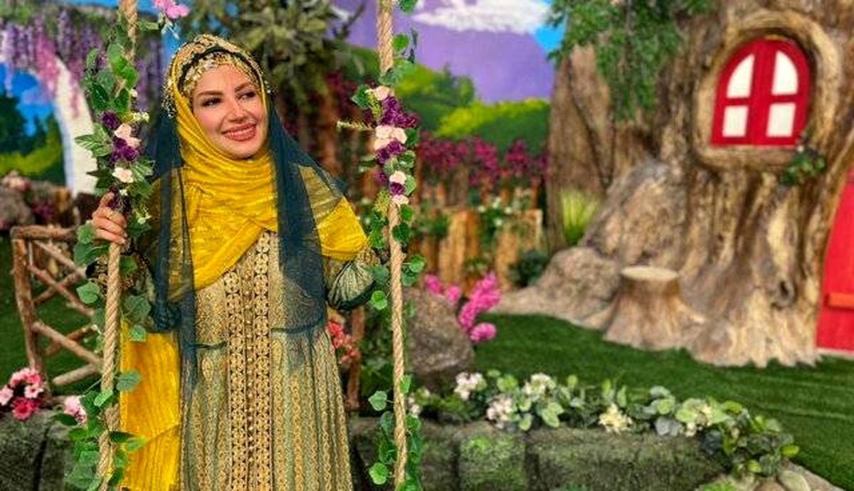 گزارش جذاب خاله‌شادونه از حرکت خودجوش دانش‌آموزی هنگام سرود «سلام فرمانده»