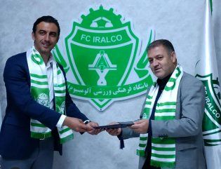 رحمتی تا پایان فصل ۰۳-۱۴۰۲ با آلومینیوم تمدید کرد+ عکس