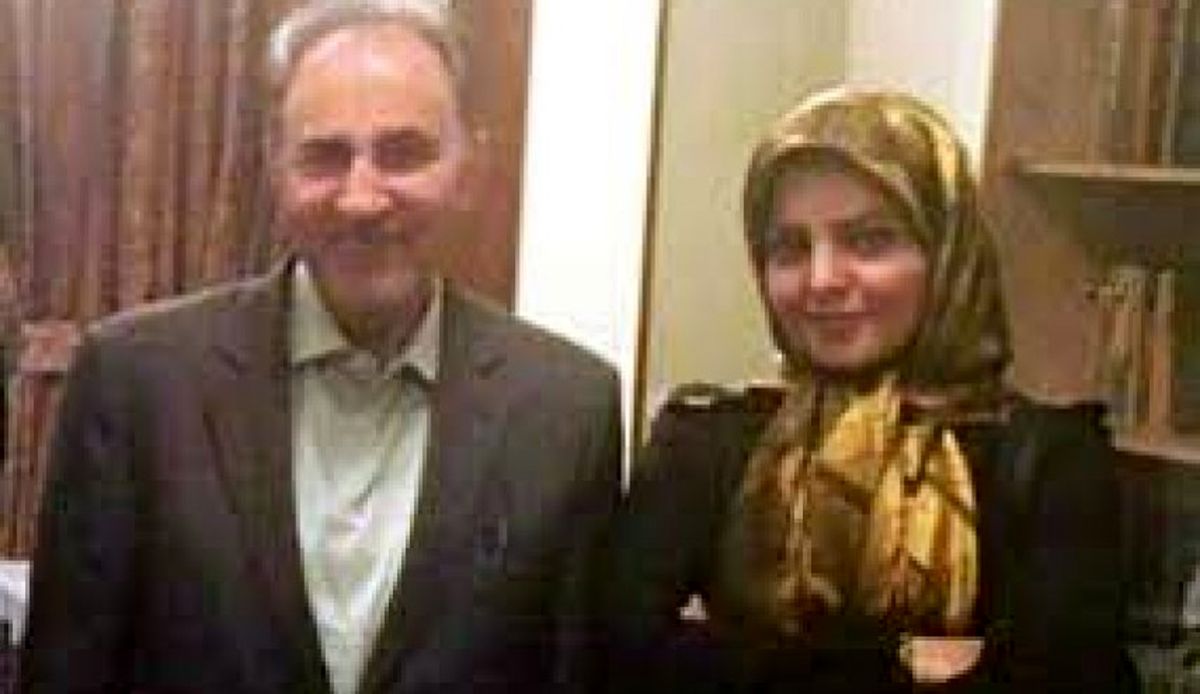نجفی دقایقی پس از قتل همسرش/ عکس