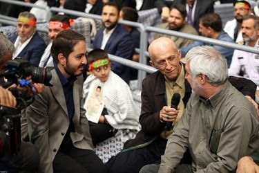 دیدار پیشکسوتان و فعالان دفاع مقدس و مقاومت با رهبر انقلاب/گزارش تصویری