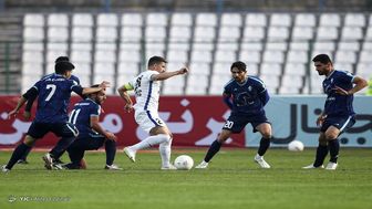 
سوتی گزارشگر شبکه سه در بازی پیکان - استقلال+فیلم
