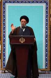 دیدار صدها نفر از مردم اصفهان با رهبر انقلاب اسلامی/گزارش تصویری