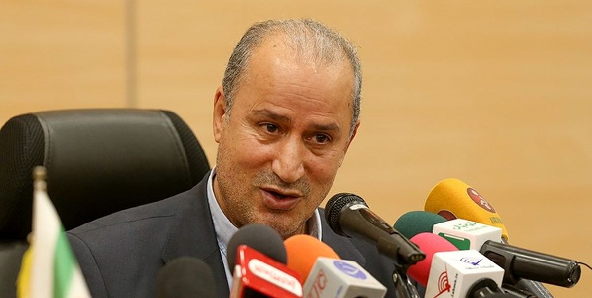 تاج: 9 ماه است وزارت پولی به ما نداده 