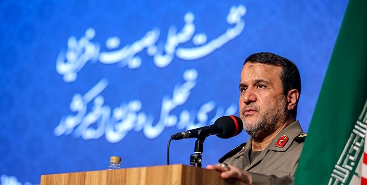 کارگر: آمریکا می‌خواهد دنیا را مانند جنگل اداره کند