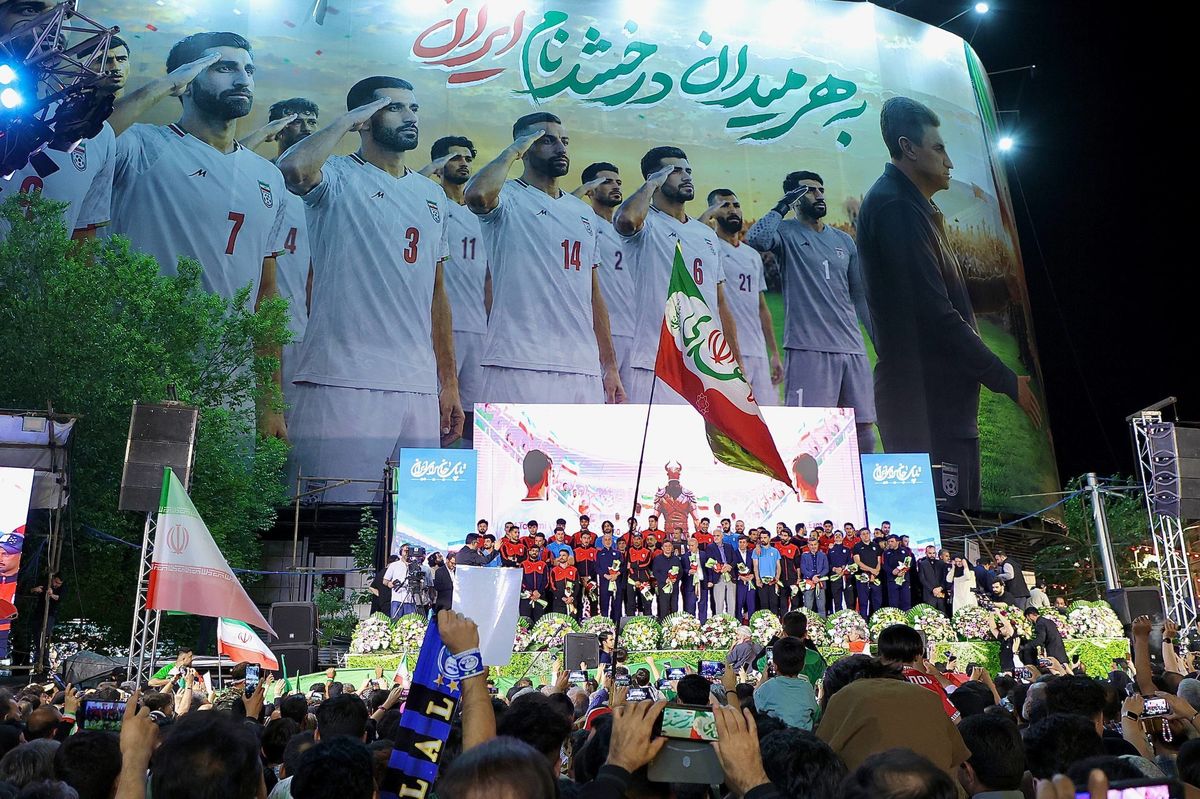 پیام بدرقه باشکوه تیم ملی