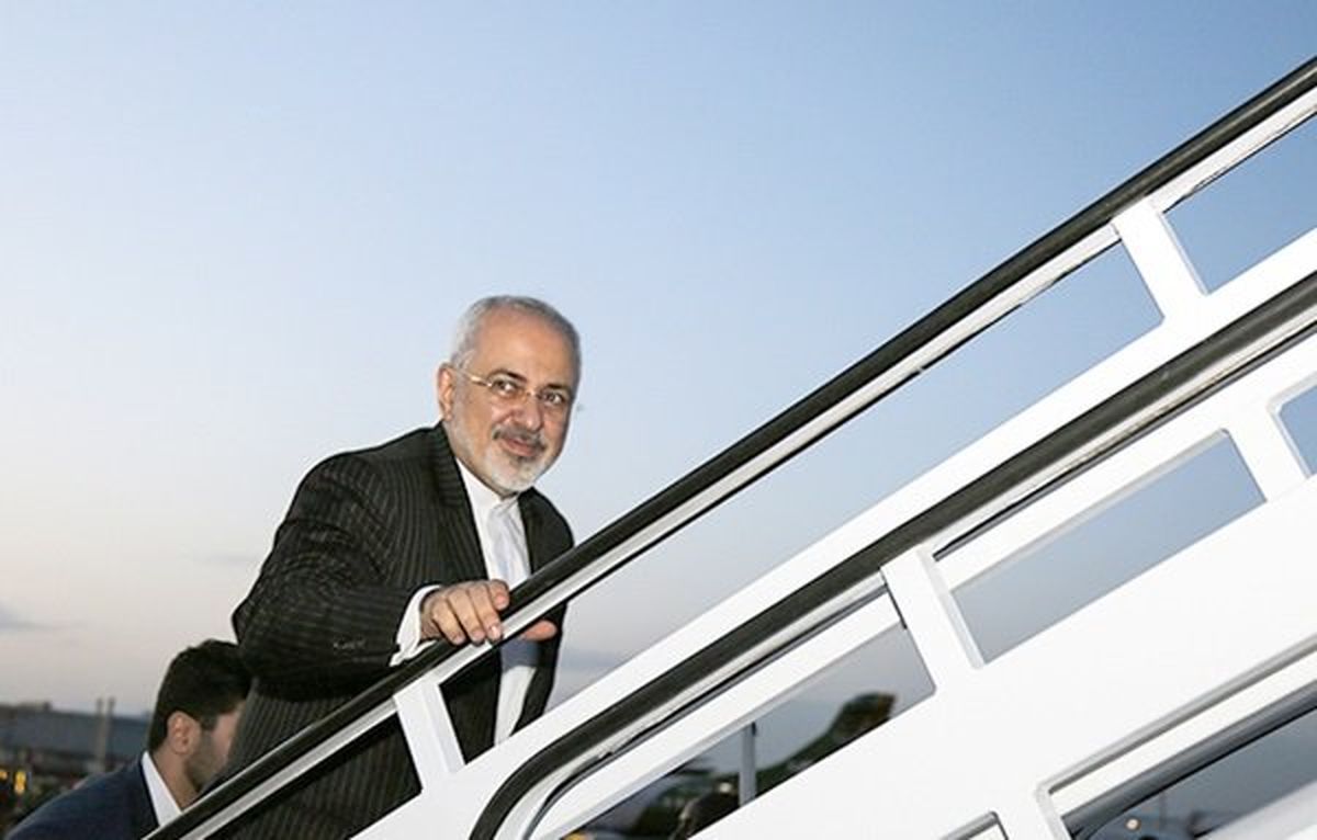 ظریف به پاکستان سفر کرد