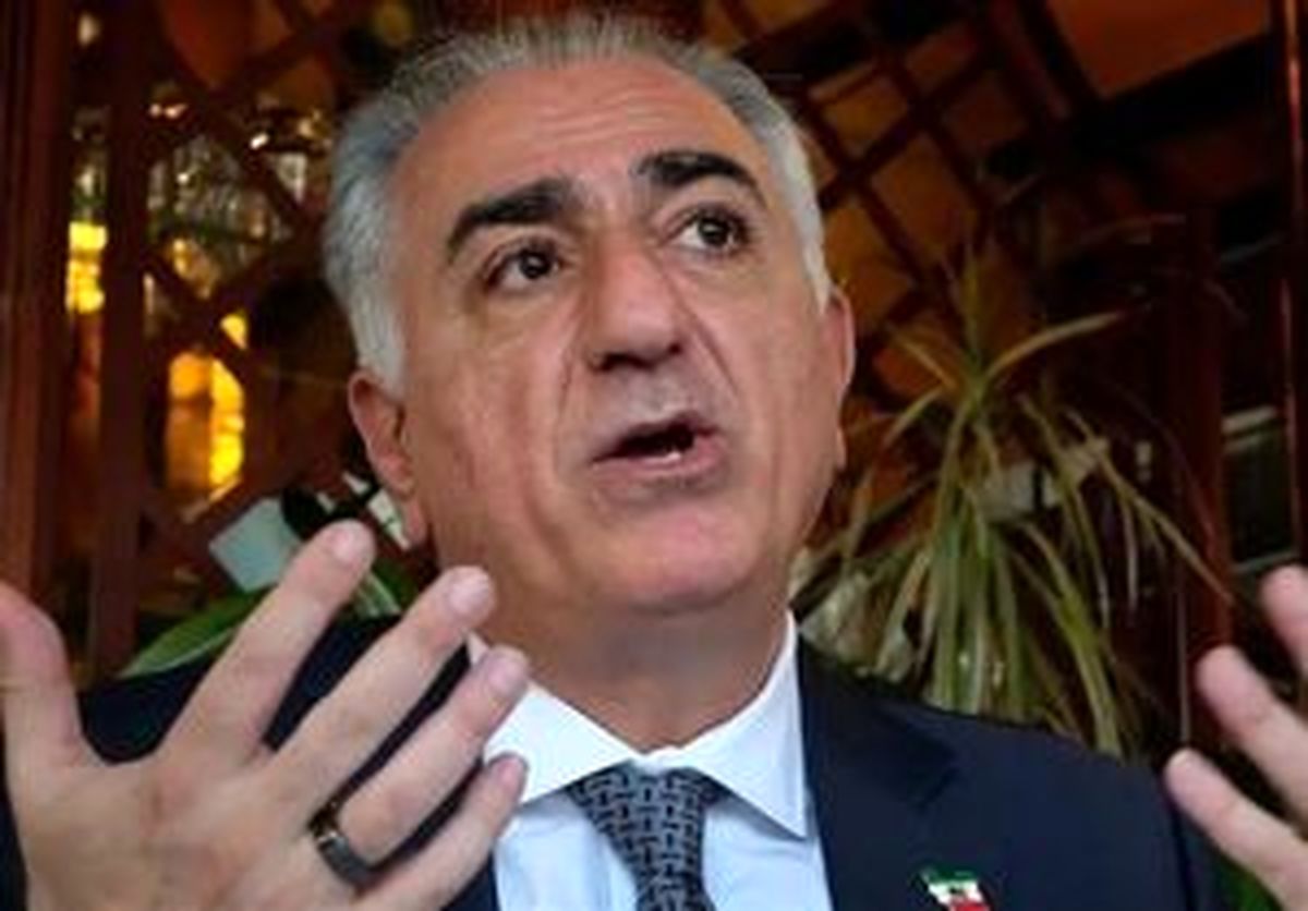توصیف سردبیر وال‌استریت ژورنال از رضا پهلوی: احمقی!