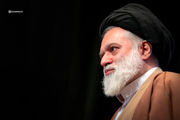 برخورد حضرت آقا با کسی که یک نفر را لعنت کرد