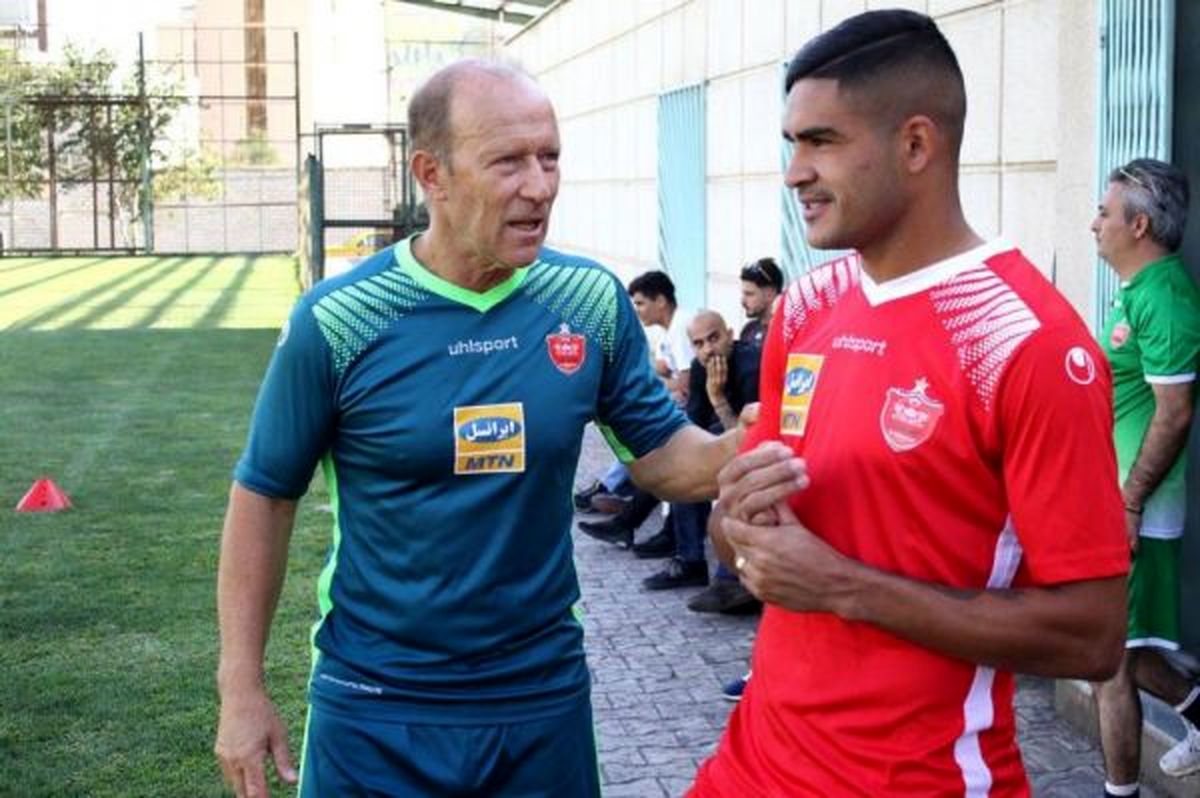 اظهار نظر عجیب مهاجم پرسپولیس در خصوص جدایی از این تیم