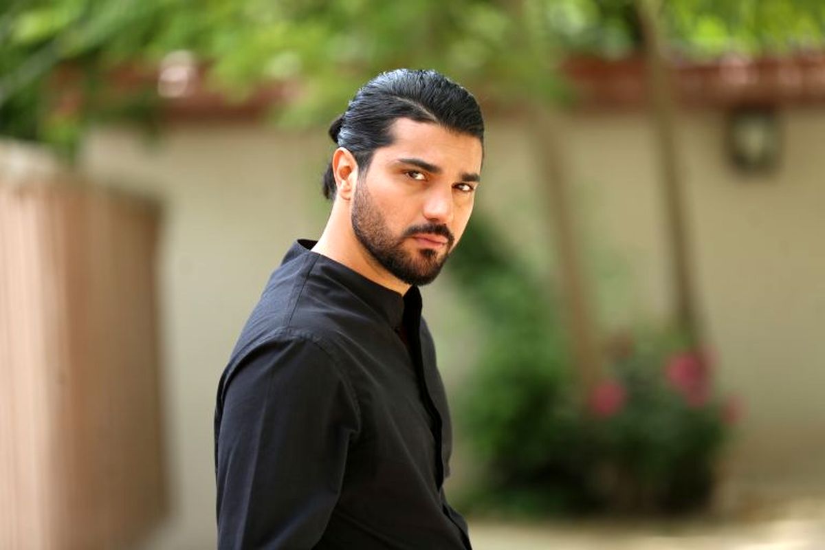 مشهدی حرف زدن سینا مهراد در مهمونی