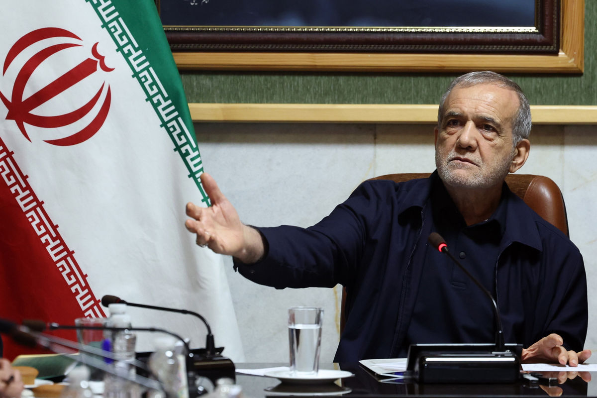 پزشکیان: دشمن از توان آفندی نیروهای مسلح ایران غافلگیر شد