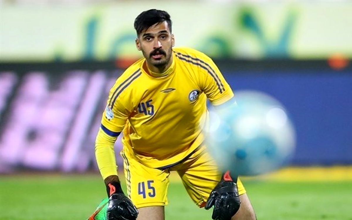دروازه بان آبی پوشان به دیدار با پرسپولیس نمی رسد؟