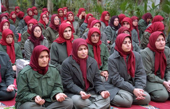 فیلم نماز خواندن جماعت عجیب مجاهدین خلق