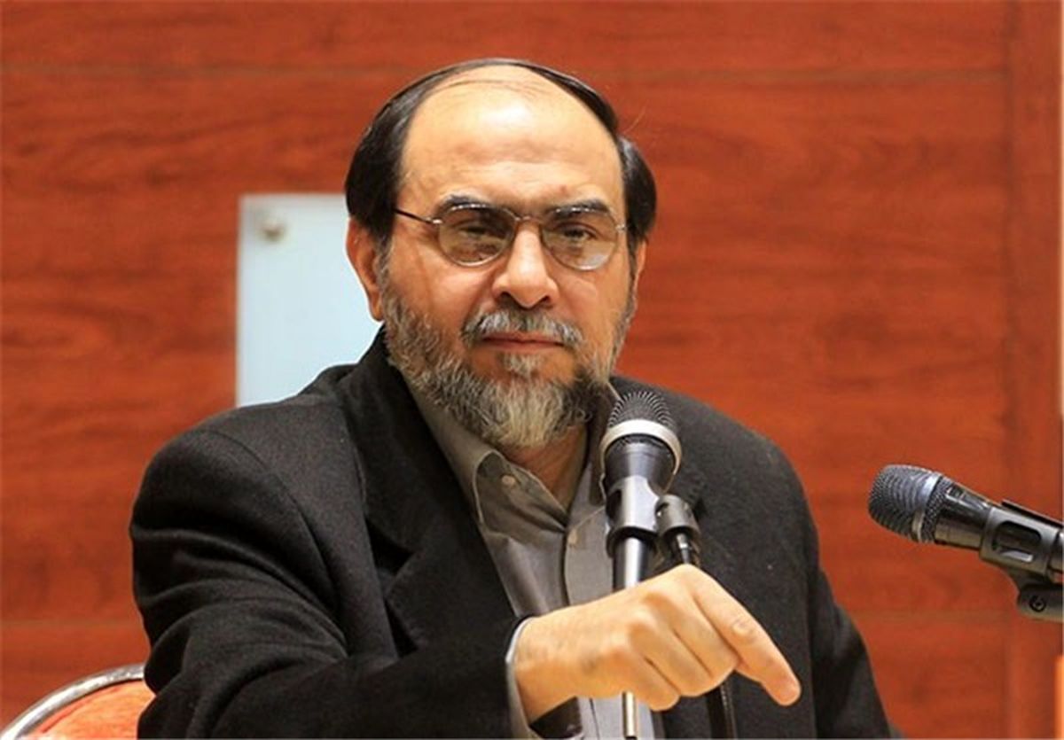 وقتی متوجه شدند می خواهم این اسناد را رو کنم نذاشتند به نماز جمعه بیایم!