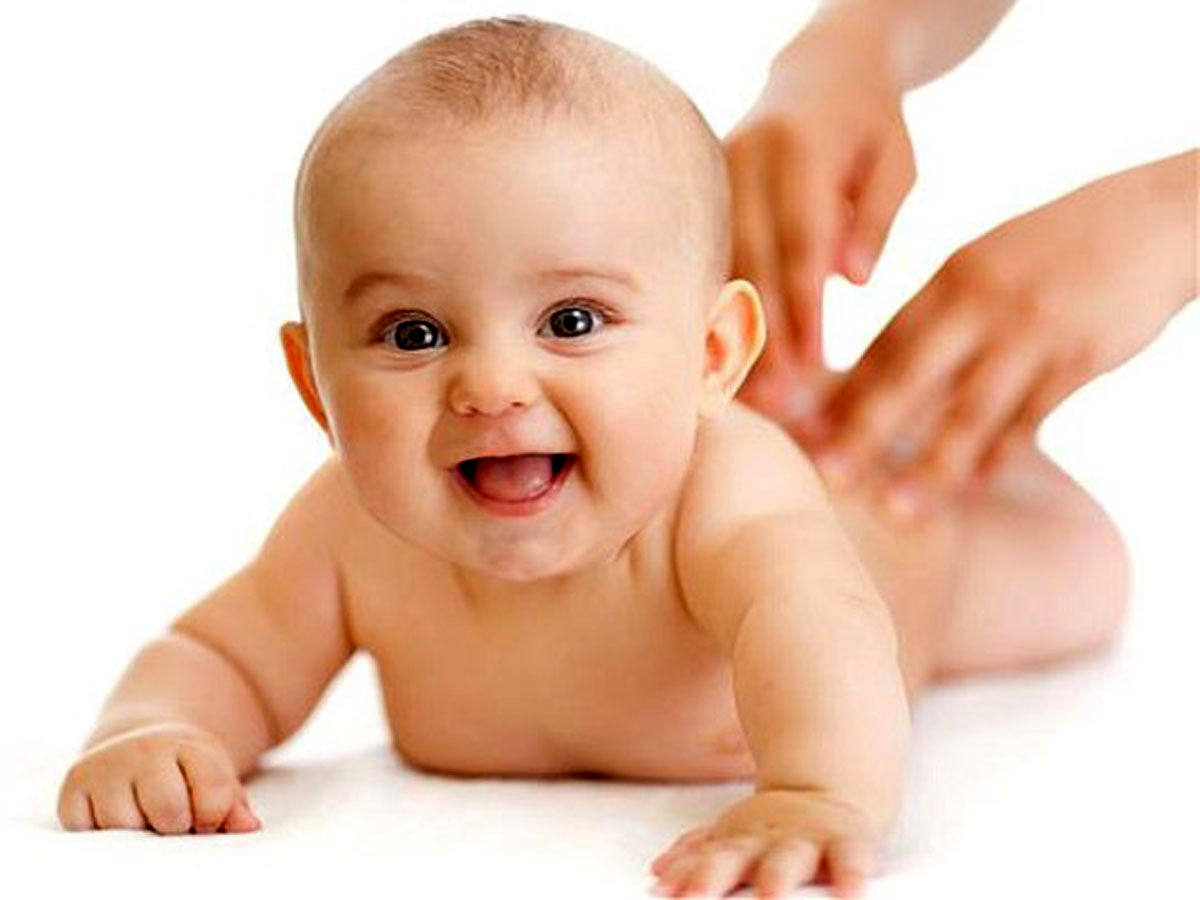 چرا قلقلک دادن بچه‌ها خطرناک است؟