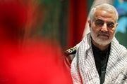 تصویری قدیمی از شهید سلیمانی در کنار جمعی از رزمندگان جنگ تحمیلی
