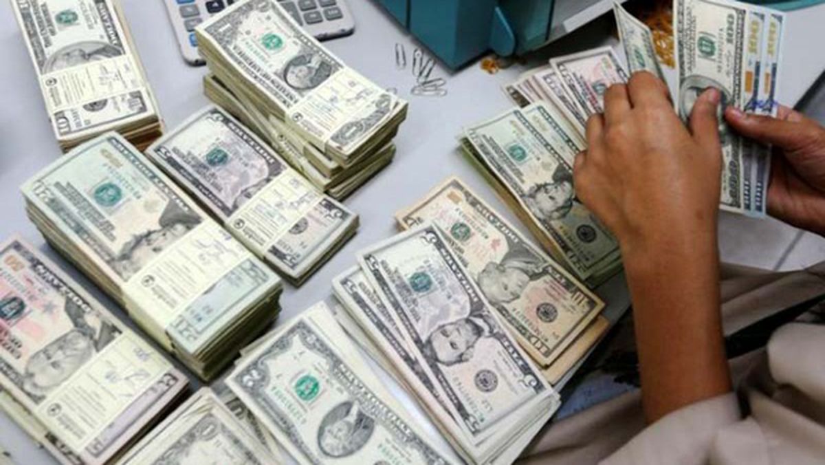ترامپ روزگار دلار را سیاه کرد