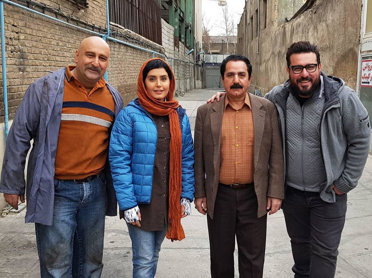 گرد پیری بر چهره پرویز پرستویی در اکران «مطرب»/ عکس
