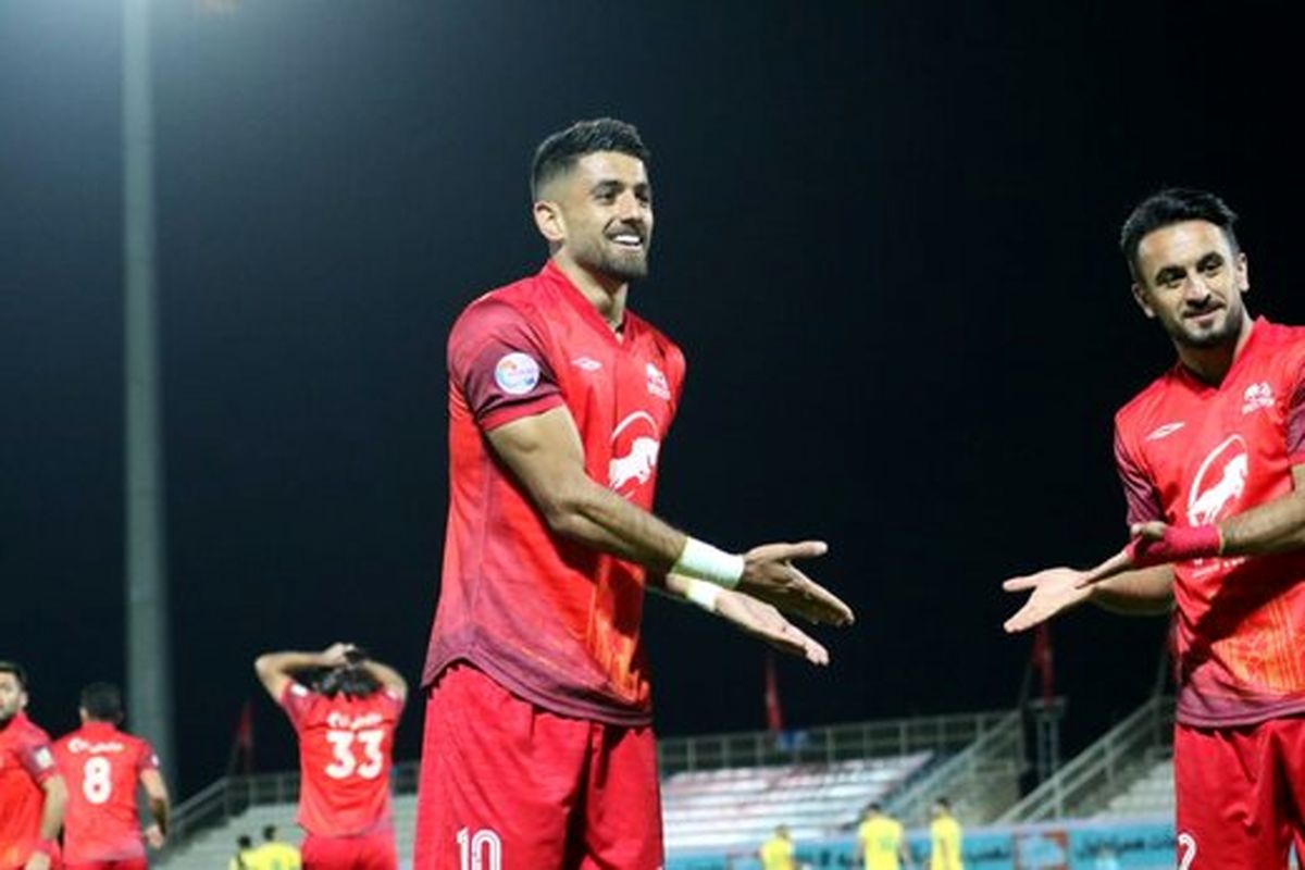 مخالفت تراکتور با درخواست گل‌محمدی و پرسپولیس