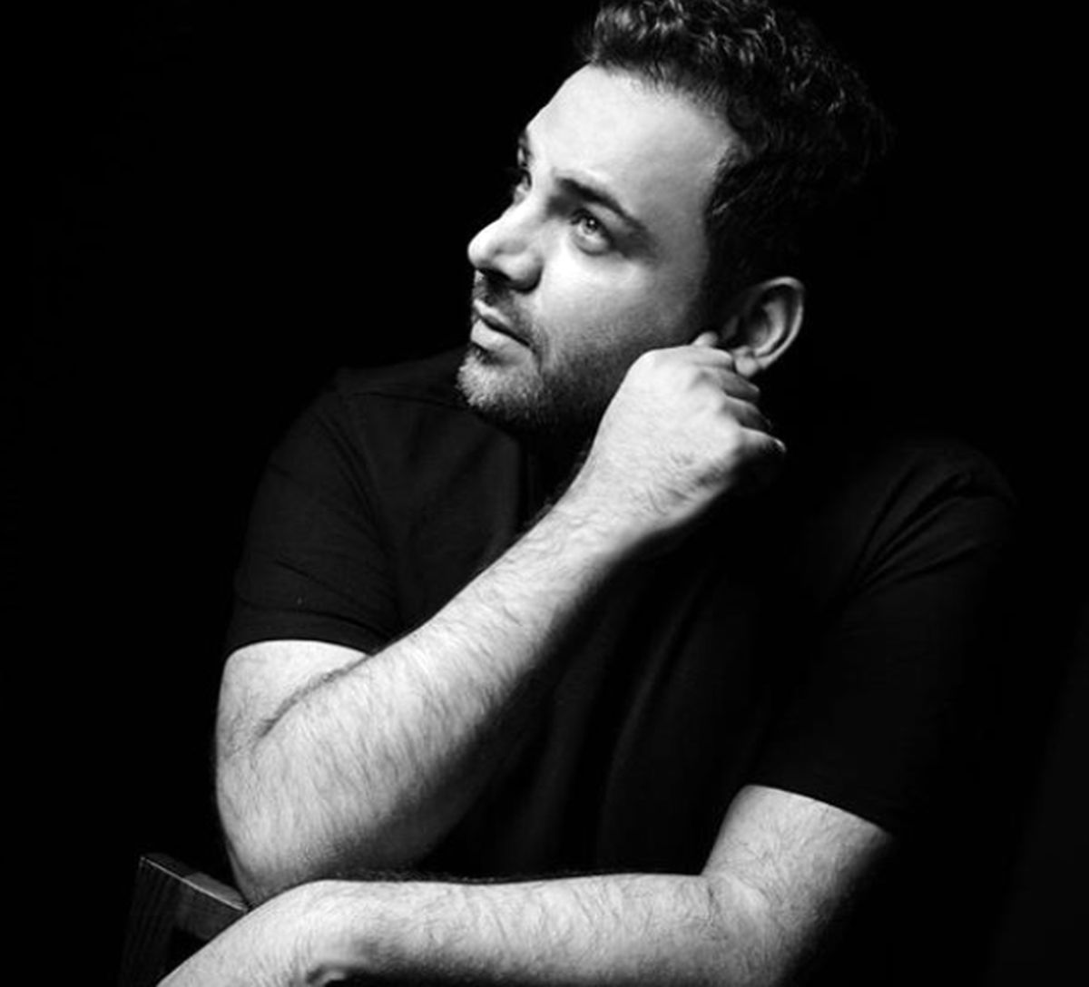 خوشبختی قشنگ «احسان علیخانی»/ عکس