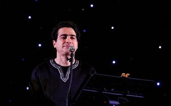 بعد از دو سال همایون شجریان روی صحنه رفت