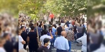 ناآرامی در بازار تهران/ بازاریان با اغتشاشگران همراهی نکردند 