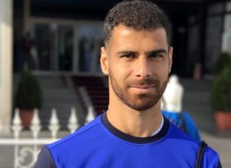 قرارداد هافبک دفاعی گل گهر تمدید شد