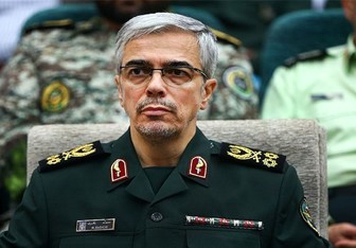 پیام تبریک سرلشکر باقری به مناسبت روز پزشک