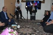 رئیس صداوسیما به منزل شهدای سنندج رفت