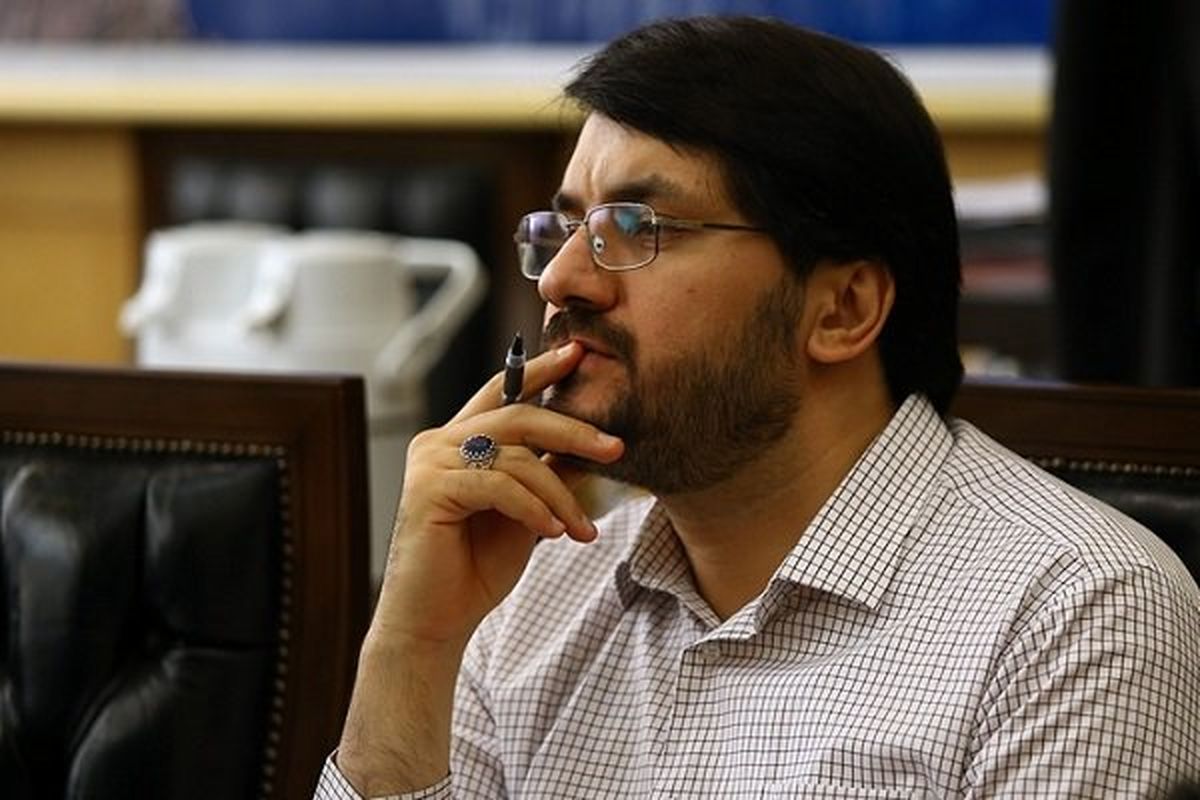 انتقاد بذرپاش از برنامه جدید دولت برای قیمت بنزین