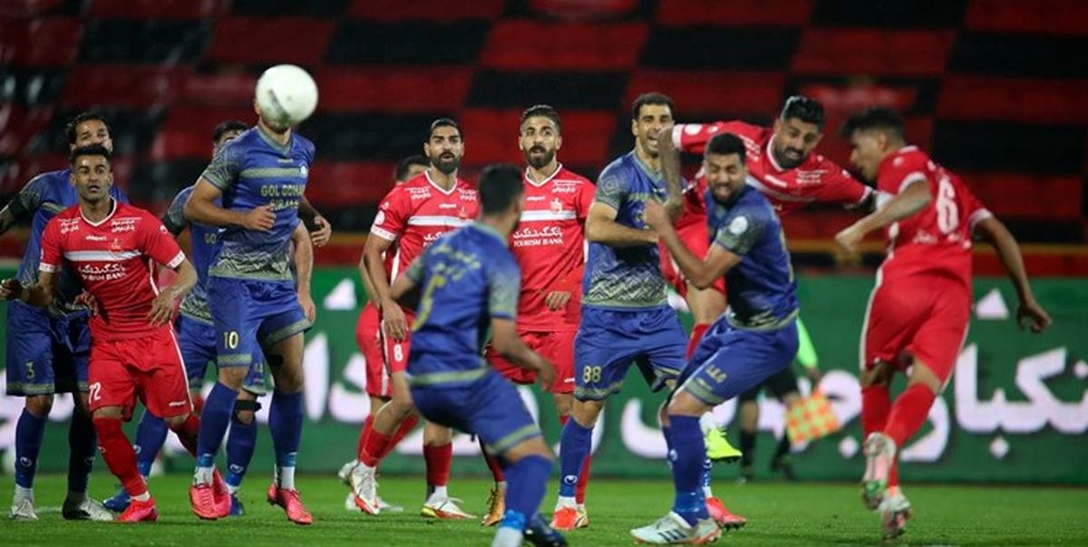 مصدومیت شدید مهاجم گل گهر به خاطر برخورد با مدافع پرسپولیس