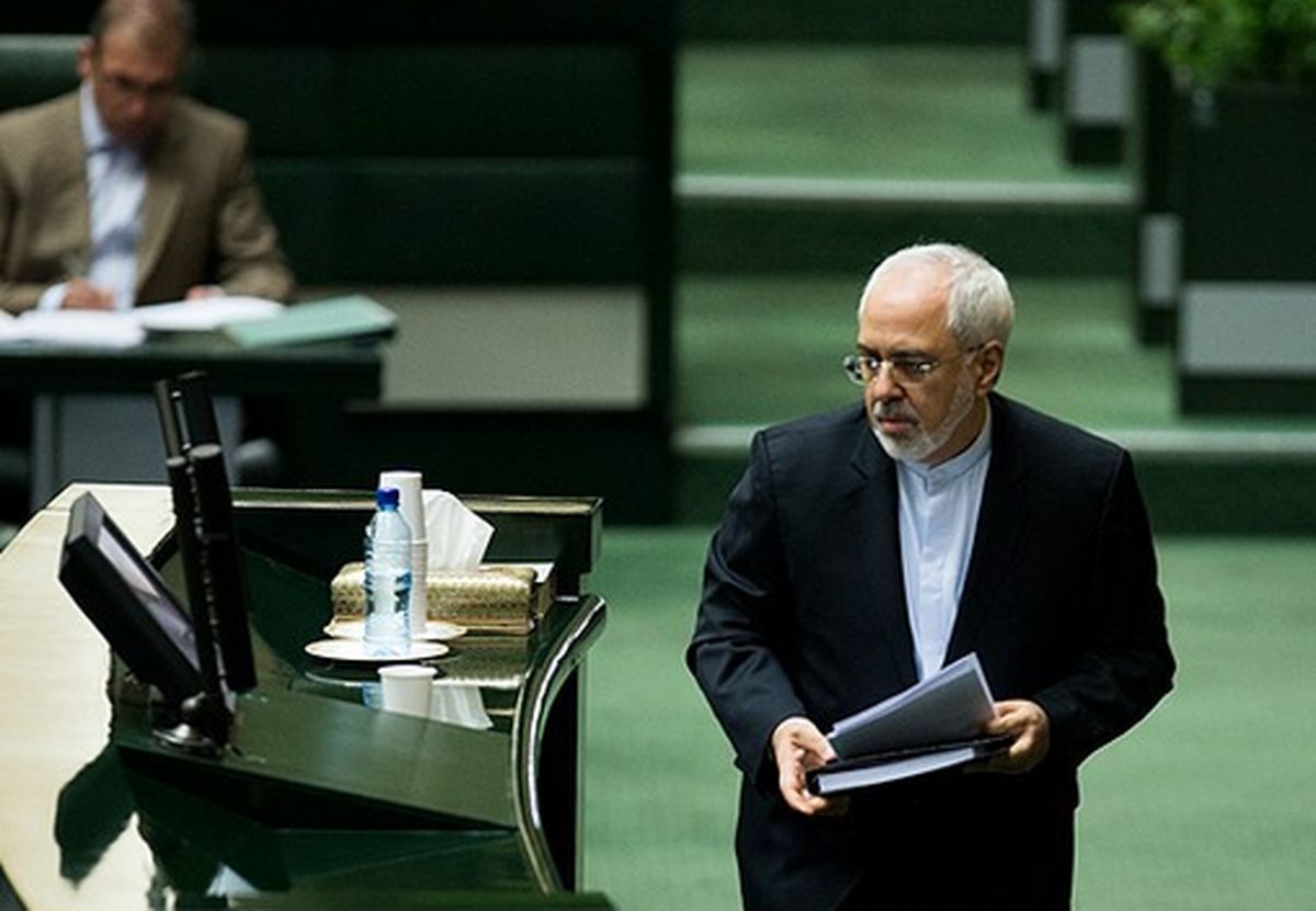 ظریف برای جاسوسی دو دیپلمات فرانسوی و انگلیسی پاسخگو باشد/ کارت زرد در انتظار وزیر