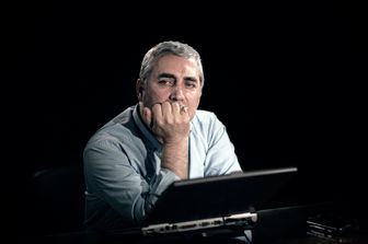 درخواست حاتمی‌کیا مبنی بر آزادی ۴ هواپیماربا