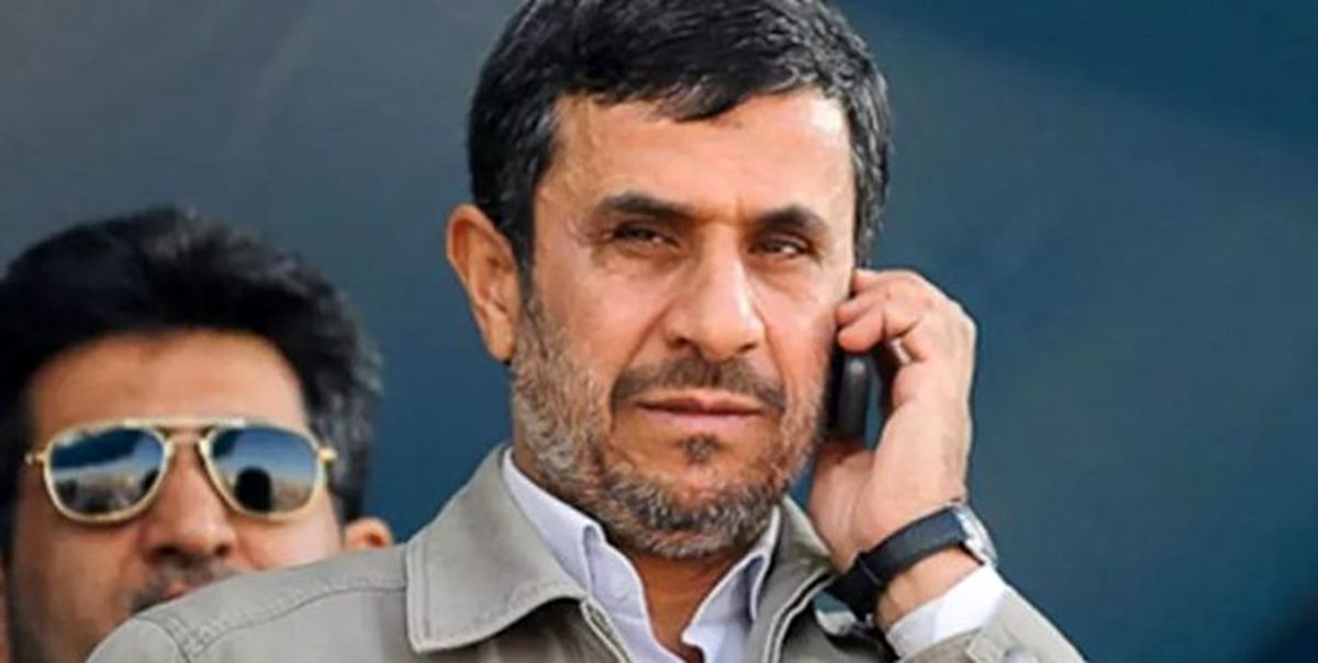  احمدی‌نژاد همچنان در فرودگاه امام خمینی (ره)