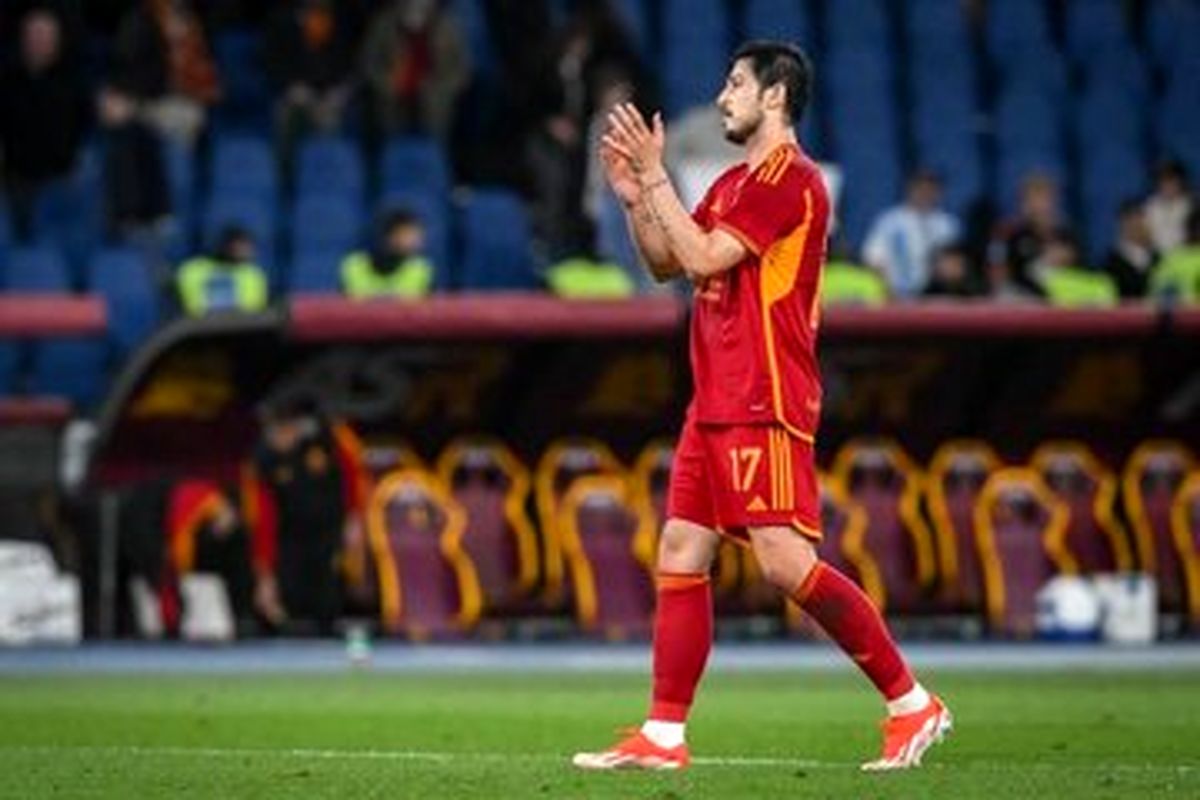 سردار آزمون به شباب الاهلی پیوست +عکس
