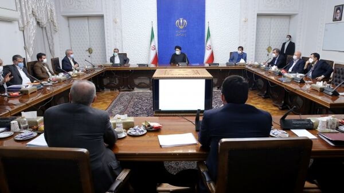رئیسی دستگاه‌های اجرایی را به پرداخت فوری عیدی بازنشستگان ملزم کرد