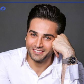 گریم خاص آرمان درویش در نمایی از «بازی های مردانه» +عکس