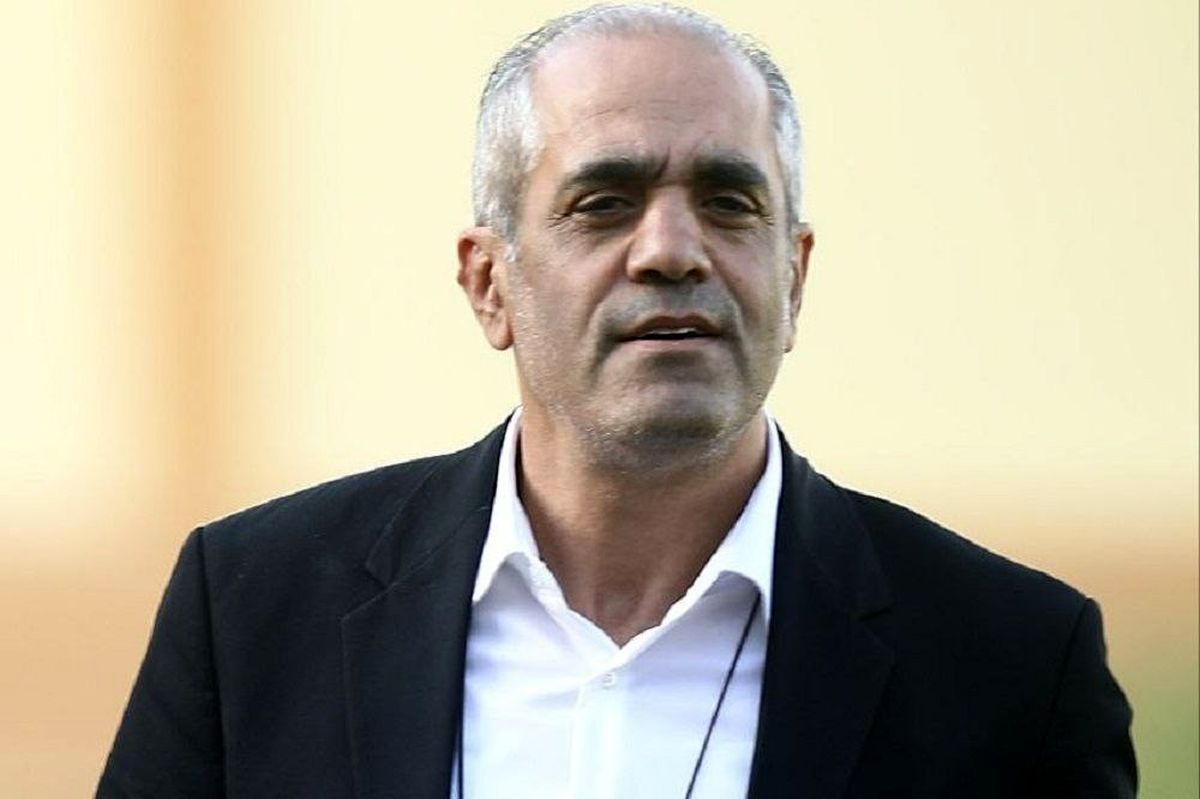 یک پرسپولیسی هدایت استقلال را بر عهده می‌گیرد