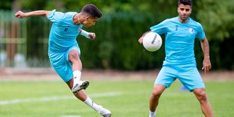 
غیبت مربیان استقلال در نشست خبری
