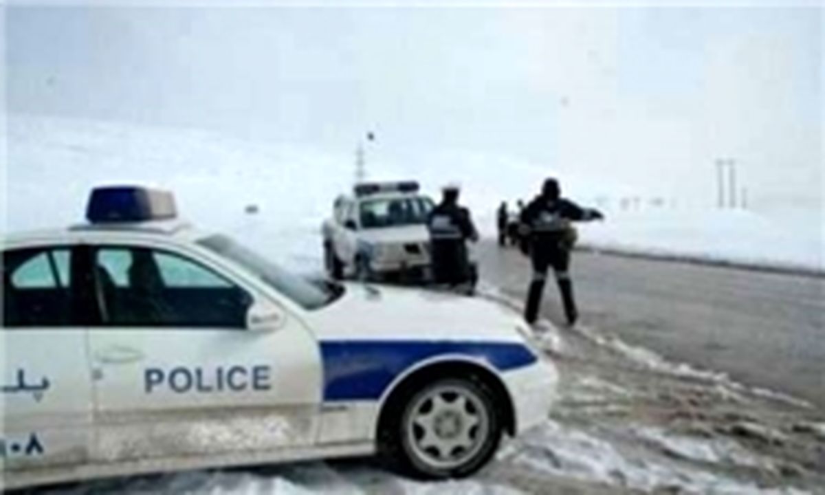 بارش برف در محورهای ۵ استان
