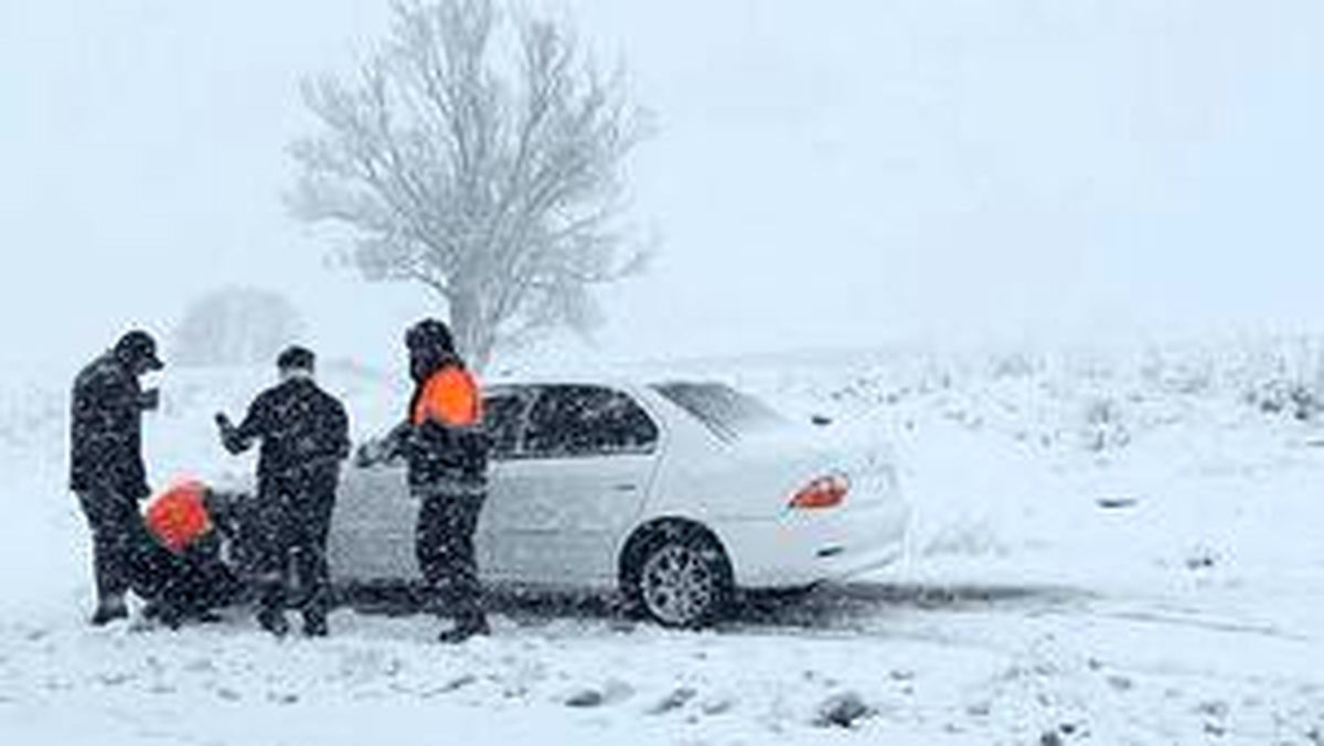 
آماده‌باش راهداری تهران برای هوای برفی
