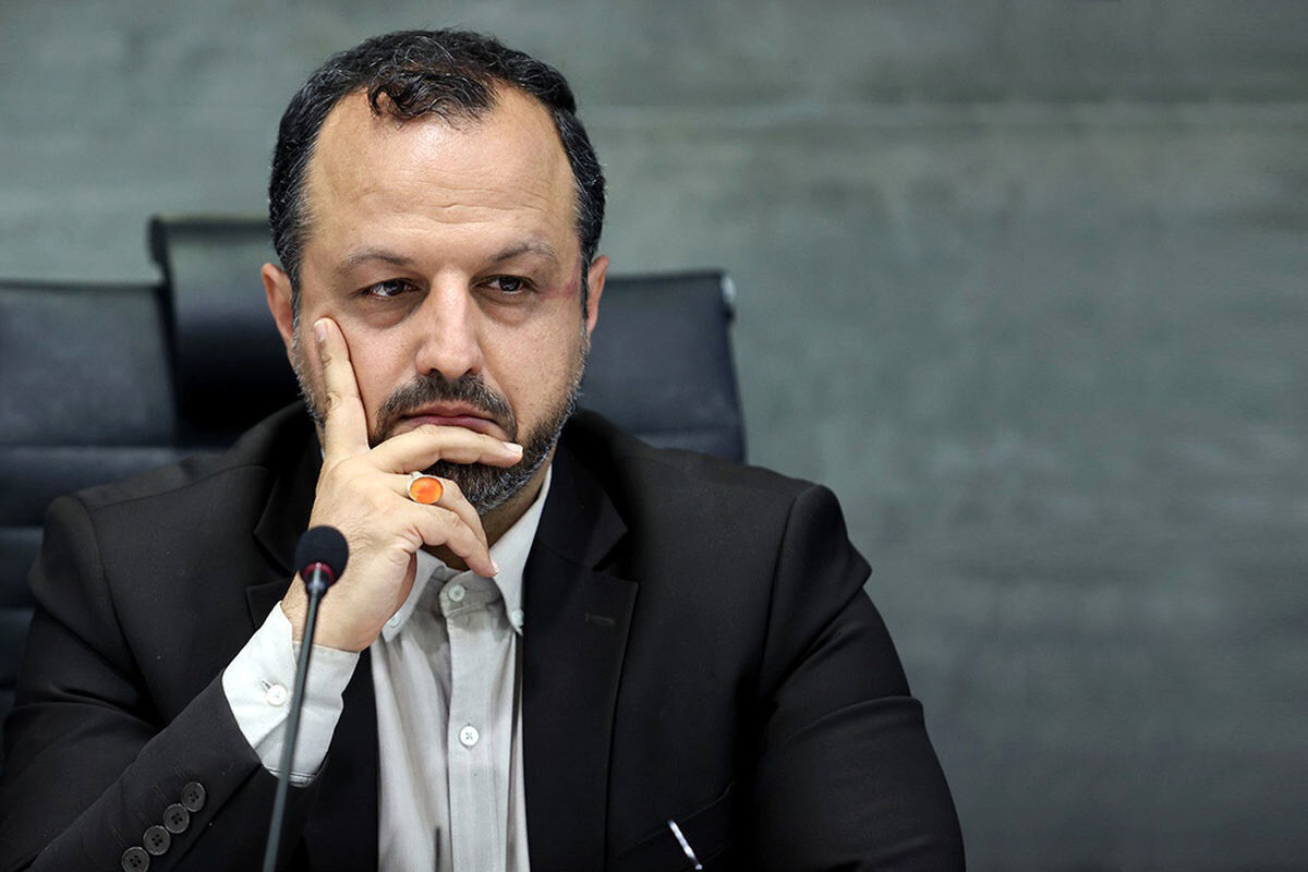 خاندوزی، وزیر اسبق اقتصاد: یک‌ماه قبل: تنگه_هرمز‌
‌سه‌شنبه: باب‌المندب
‌


