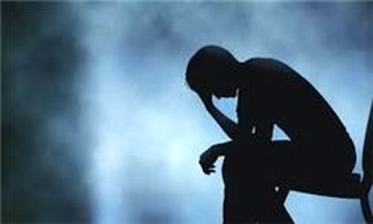 افسردگی در کمین دخترانی که قرص مصرف می‌کنند
