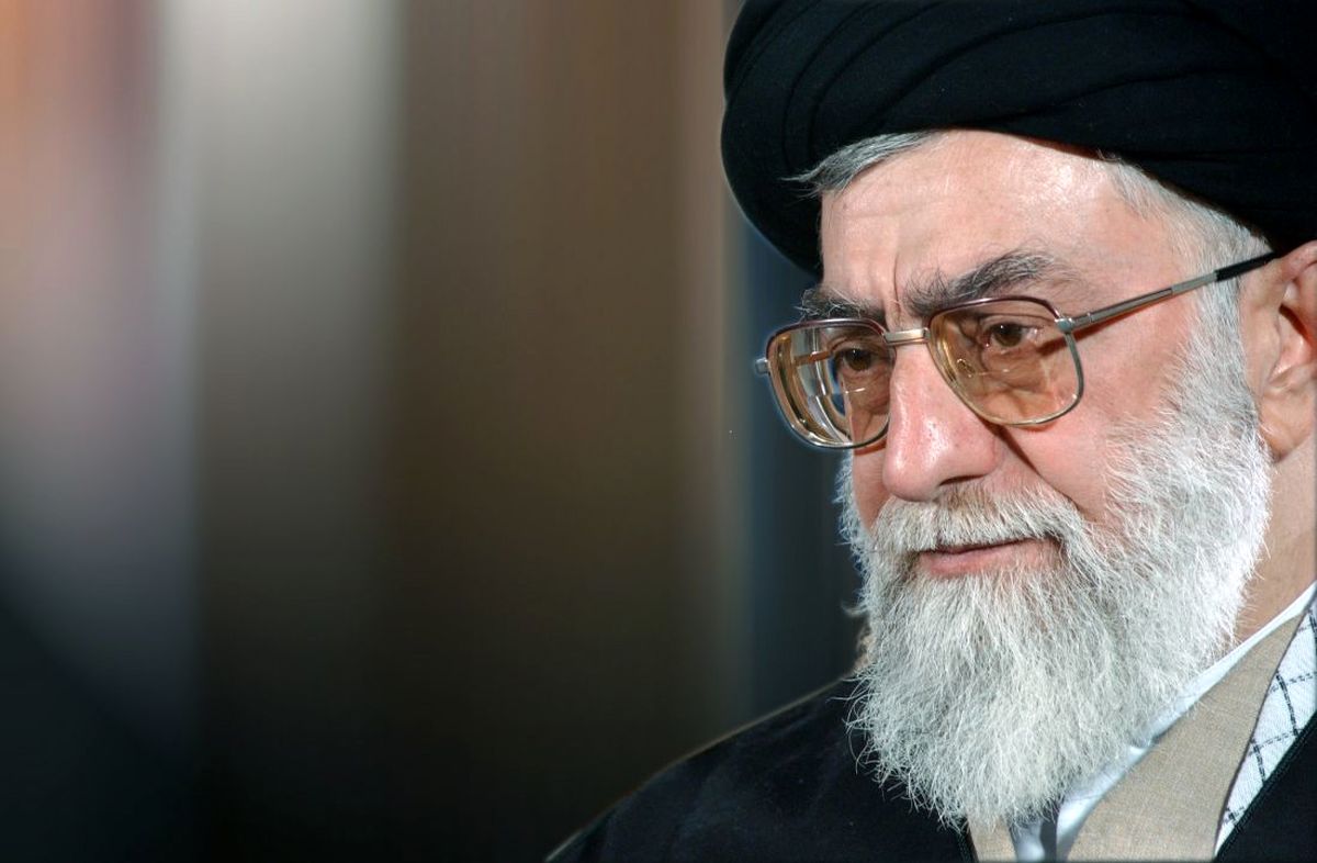 رهبری ساعت 10 نماز را بر پیکر آیت الله هاشمی اقامه می کنند