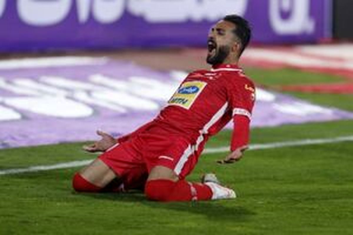 مهاجم سابق پرسپولیس به تراکتور پیوست
