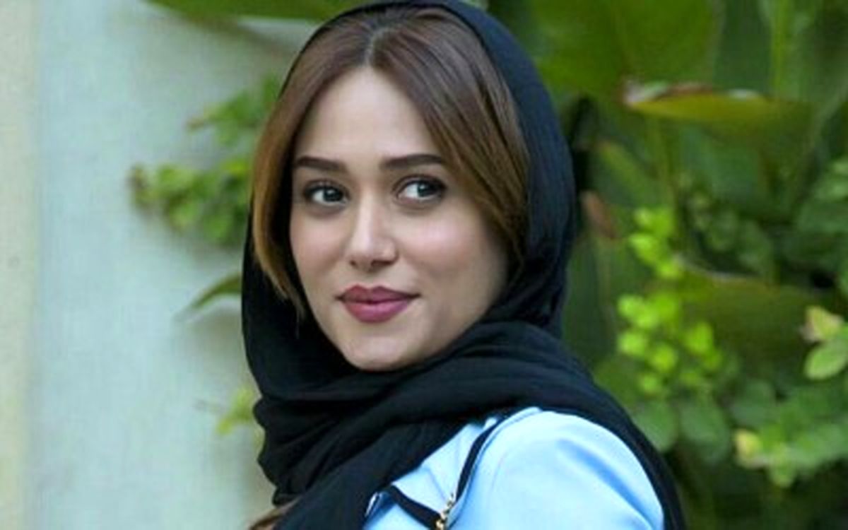 ظاهر جدید "پریناز ایزدیار" در کنار رفیق قدیمی اش/عکس
