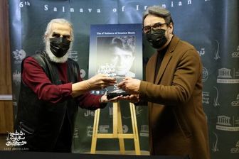 اهدای تندیس«سال نوا» به موزه موسیقی با حضور چهره ها/ عکس