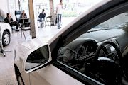 نمایشگاه‌های خودرو هم تعطیل می‌شوند؟